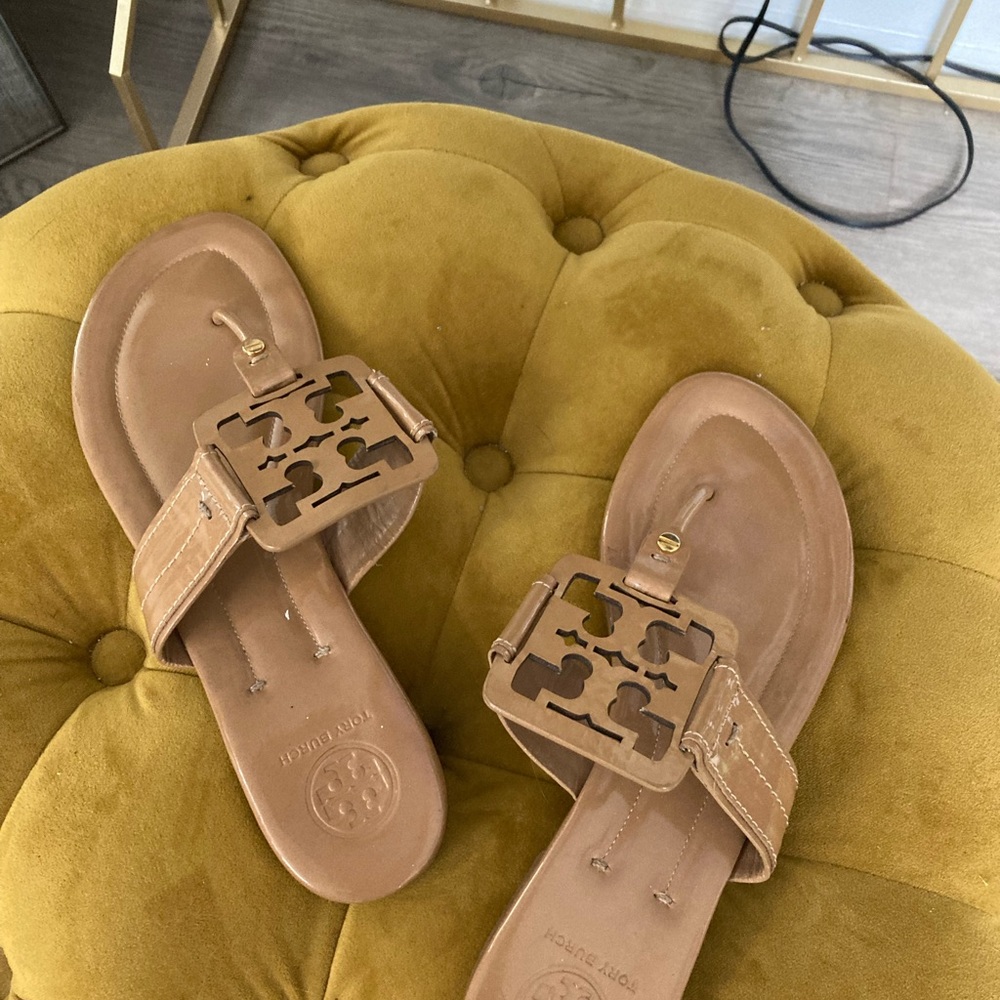 Tory Burch Sandals, good condition.